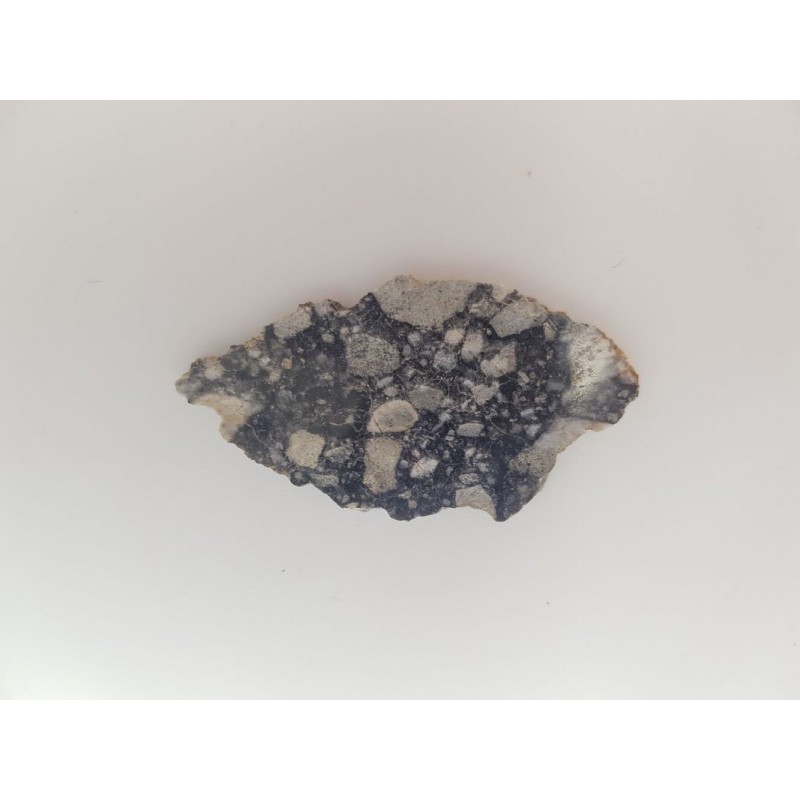 Météorite lunaire NWA 15629