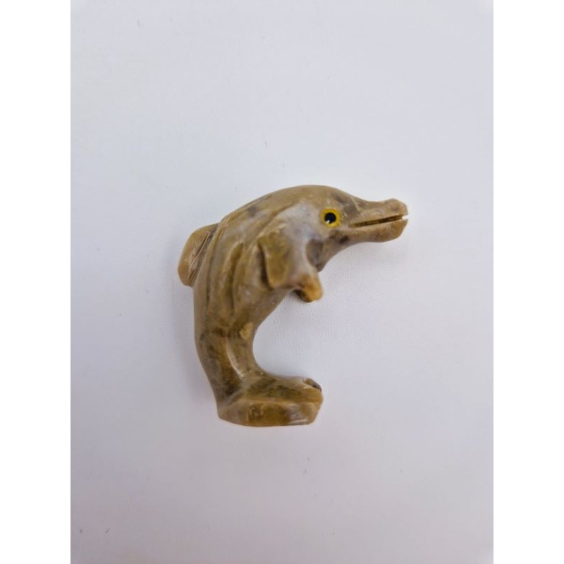 Dauphin en pierre, sculture animale